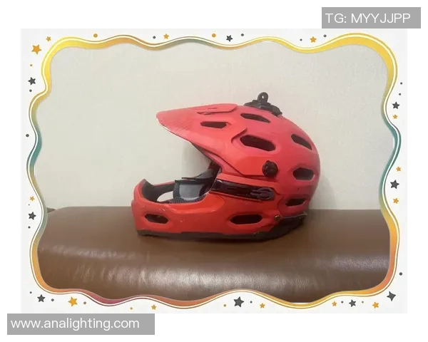 飞盘运动必备装备全解析头盔推荐与选购指南详解