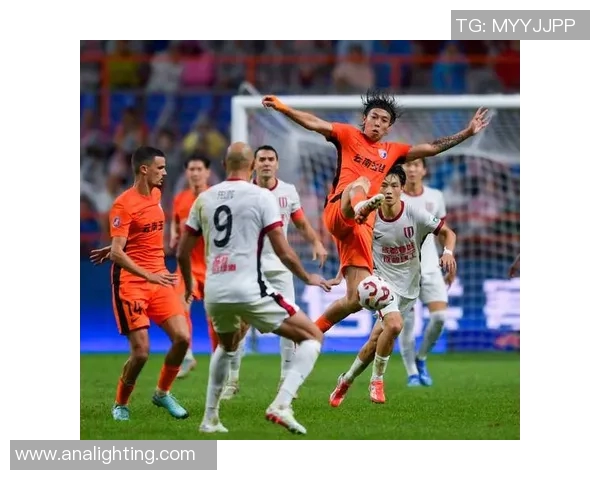 成都足球队盯防策略分析及其在比赛中的成效与不足之处探讨