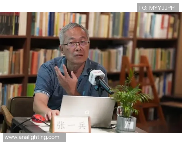 深圳羽毛球队转型之路:从传统强队到新兴力量的深度解析 深圳羽毛球队转型之路:从传统强队到新兴力量的深度解析