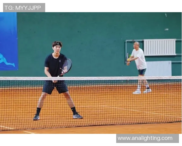 赛后分析:西安网球队与深圳网球队技术对决的精彩瞬间与战术解析 赛后分析:西安网球队与深圳网球队技术对决的精彩瞬间与战术解析